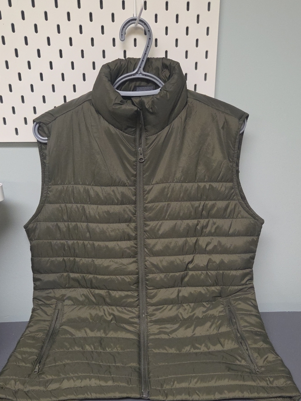 Quilted Sleeveless Puffer Vest - Olive Women's